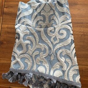 Damask Ballon Valance set of 4.